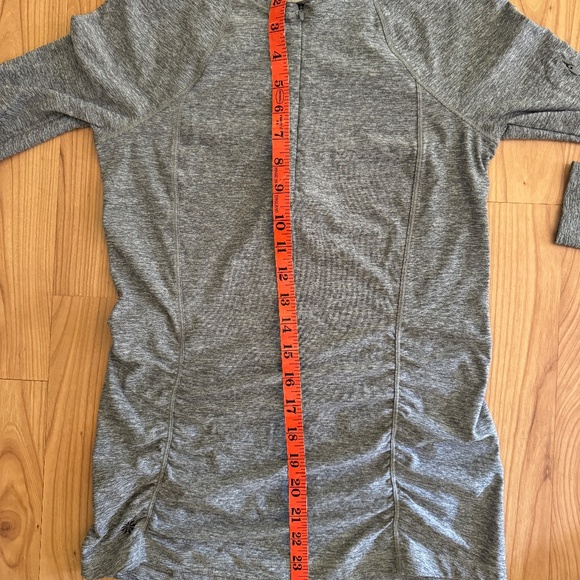 Athleta PACIFICA ILLUME rashguard sun shirt XS - Picture 5 of 5